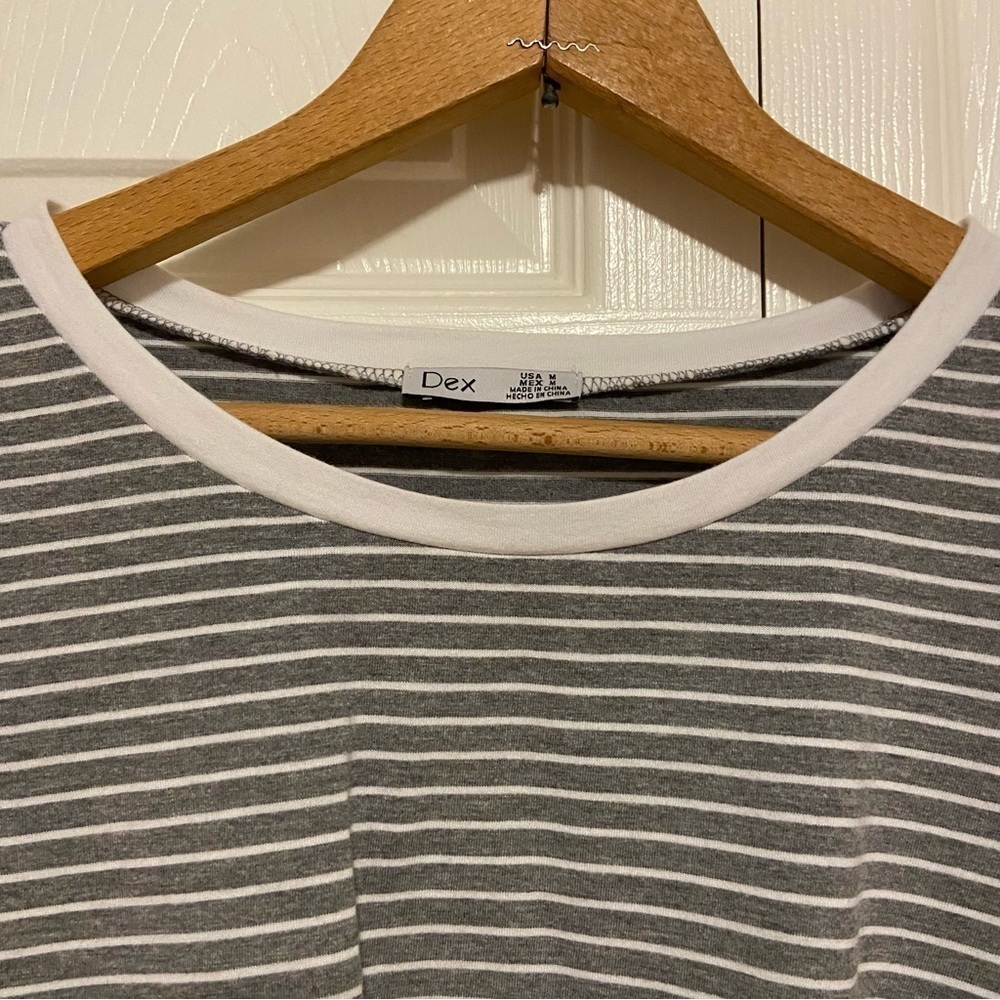 Dex Tie Front Bell Sleeve Grey And White Striped Crop Top Medium - Picture 13 of 15